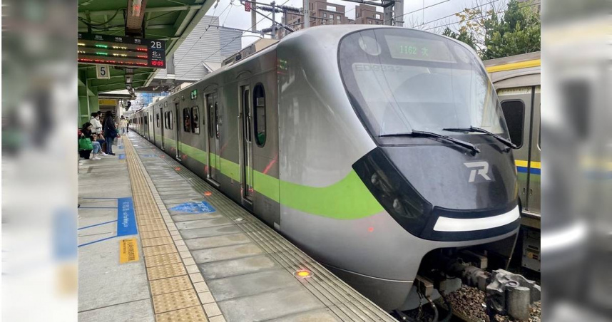 台鐵1223次瑞芳=新竹區間車，24日下午驚傳乘客性騷擾案件。（示意圖／本報資料照片）