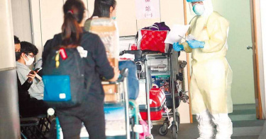 恐怖班機9人確診還不普篩 她痛批:佛系防疫