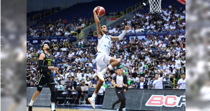 海神詹姆斯準備飛身單手爆扣。（圖／TPBL提供）