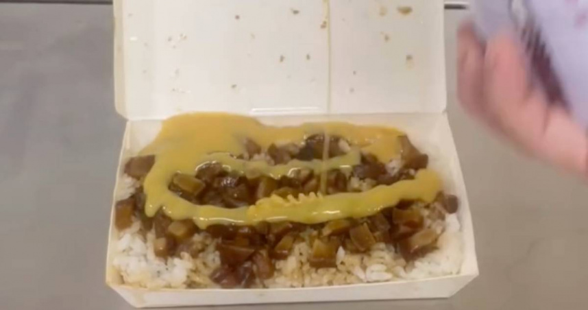 有人將煉乳淋在滷肉飯上享用，大批網友見狀崩潰。（圖／翻攝Threads／＠chen_g_7）