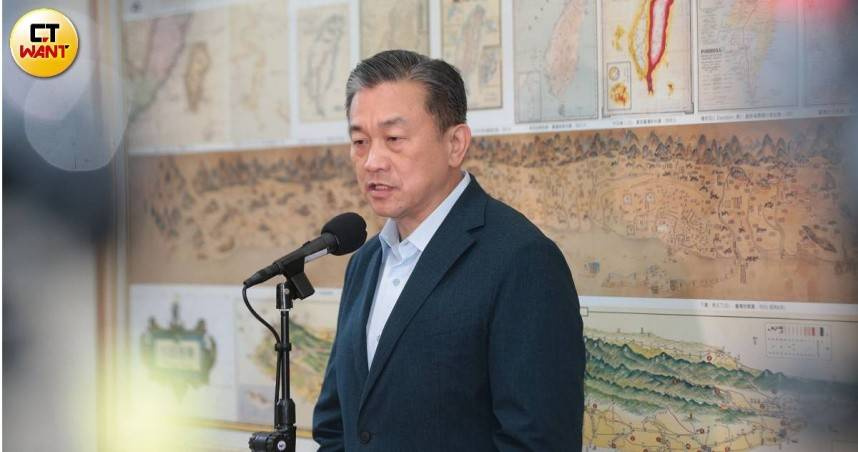 王定宇表示，首架全新F-16V戰機已完成相關測試，外界預估將展開返台作業。（圖／周志龍攝）