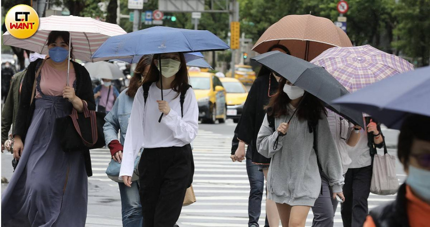 明起桃園以北及東北部轉局部降雨。（圖／劉耿豪攝）