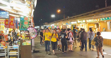 花蓮東大門夜市生意差 爭取剔除警示點