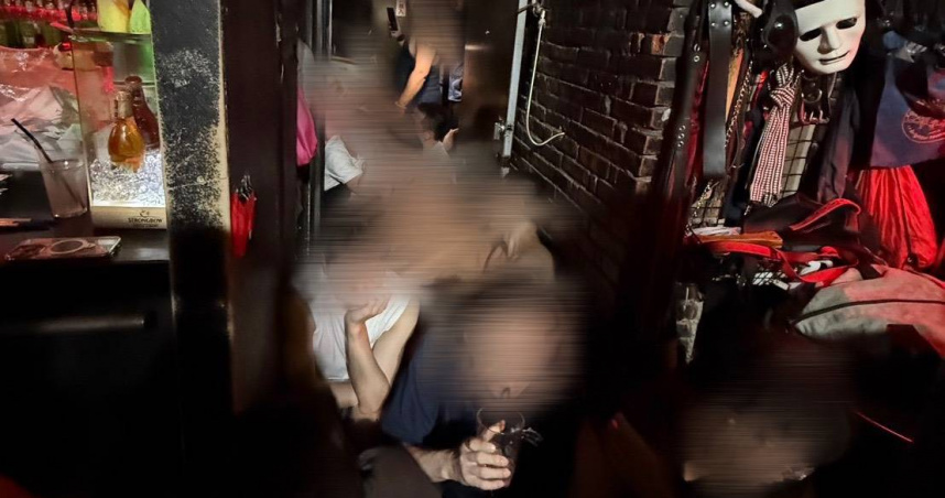 西門町同志酒吧遭搜！酒客質疑為何可盤查　警帶回負責人、扣用過保險套