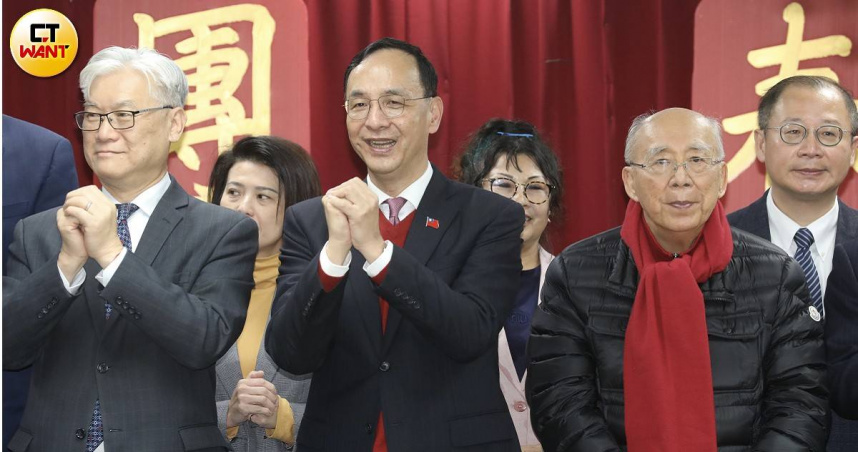 朱立倫強調，面對民進黨推動大罷免藍委，國民黨雖然希望和，但也絕對不畏戰，不求戰但必要時以戰止戰，這是國民黨的決心，也會為了台灣民眾的福祉力戰到底，希望國民黨支持者要團結一致。（圖／ 劉耿豪攝）