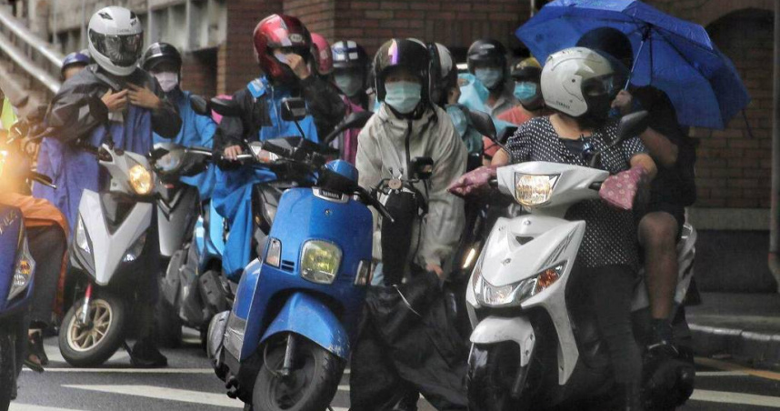 汽、機車使用牌照稅4／1開徵，1類車享免稅優惠。（示意圖／報系資料照）