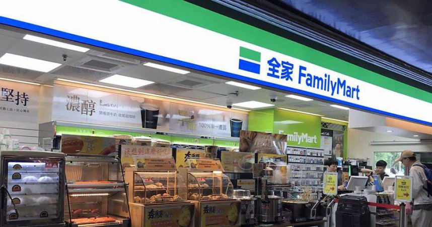 近日全球股市一片綠，許多股民專門挑超商特價時段搶便宜。（示意圖／報系資料照）