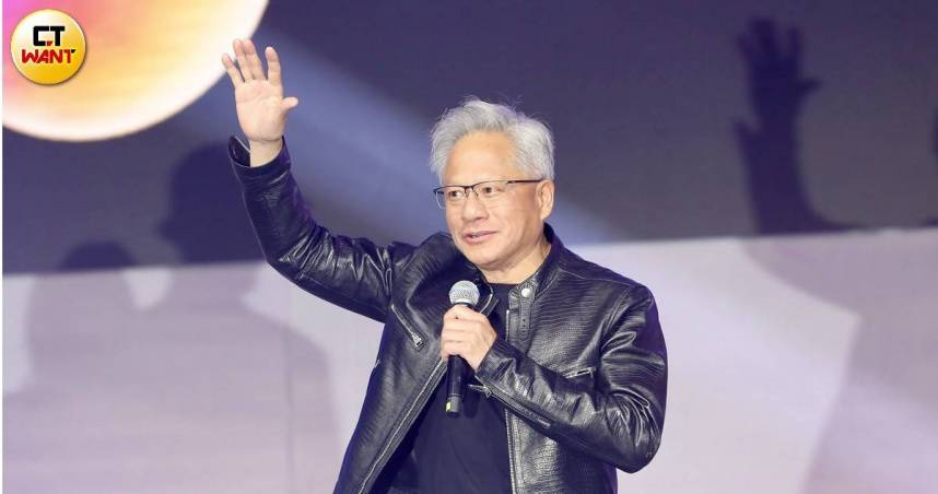 輝達（NVIDIA）執行長黃仁勳日前參加緯創尾牙。（圖／方萬民攝）