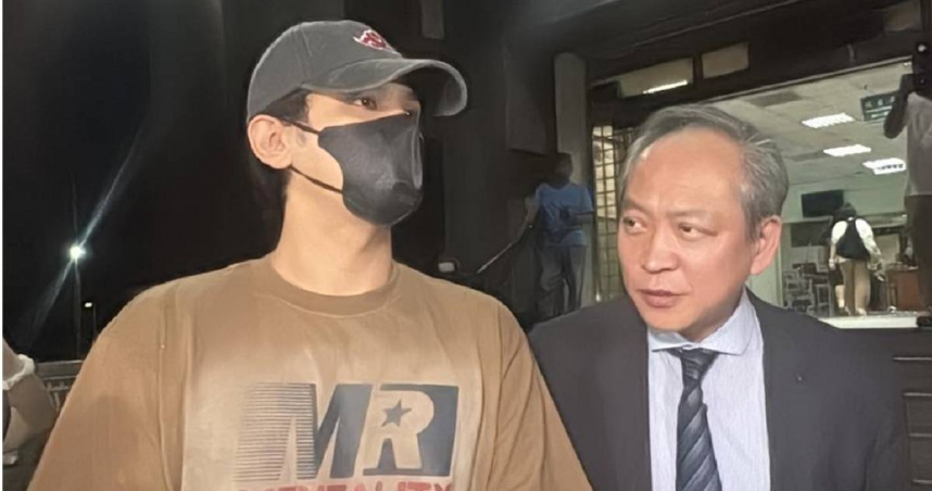 新北市民政局長林耀長下午在新北市議會質詢提到「複檢醫院」都是北榮引發熱議,稍早民政局發聲明表示,林耀長澄清本次藝人閃兵複檢,並非都在北榮。圖為因涉逃兵役被拘提到案的藝人「陳零九」。(圖/中國時報柯毓庭攝)