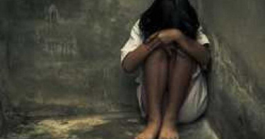 玩狼人殺遇「真狼人」 14歲少女遭拐:想回家先射出來