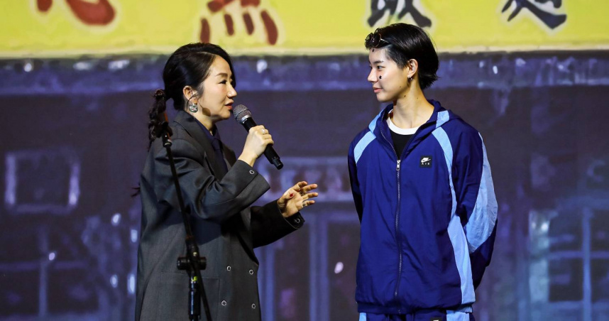 陶晶瑩邀請女兒「豆豆」上台打招呼。（圖／中華音樂人交流協會提供）