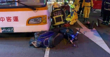 公車輾過女騎士當場不治 司機說詞反覆辯稱「機械故障」