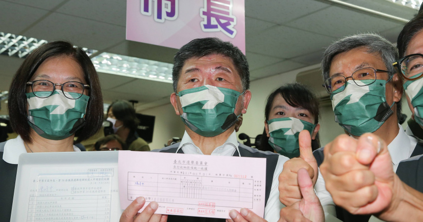 行政院政務委員陳時中2022年參選台北市長時，找時任立委管碧玲當競選總部政策小組總召集人，雨晴民調為陳時中製作「沖喜民調」，創辦人白邦廷則在2024年受管賞識進入海委會。（圖／本刊資料照）