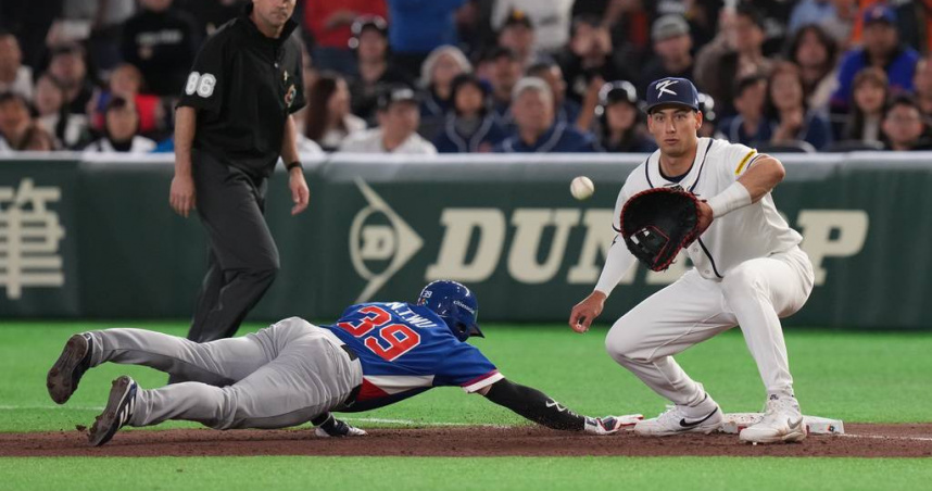 韓裔美籍球員惠特康（Shay Whitcomb，圖右）。（圖／達志／美聯社）