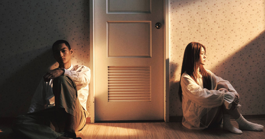 張語噥在新歌視覺影片有心碎哭戲。（圖／索尼音樂提供）