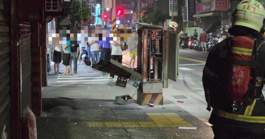 凌晨一聲巨響！蘆洲「變電箱突爆炸起火」　附近住戶驚醒：以為氣爆