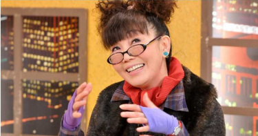 眼疾導致「瞳孔都是洞」 蔡閨竟「徒手撕眼角膜」自療:痛死我了!