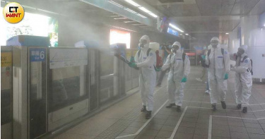 更新/萬華女陪侍「返回中南部」!警清查出80人 27失聯女找到了
