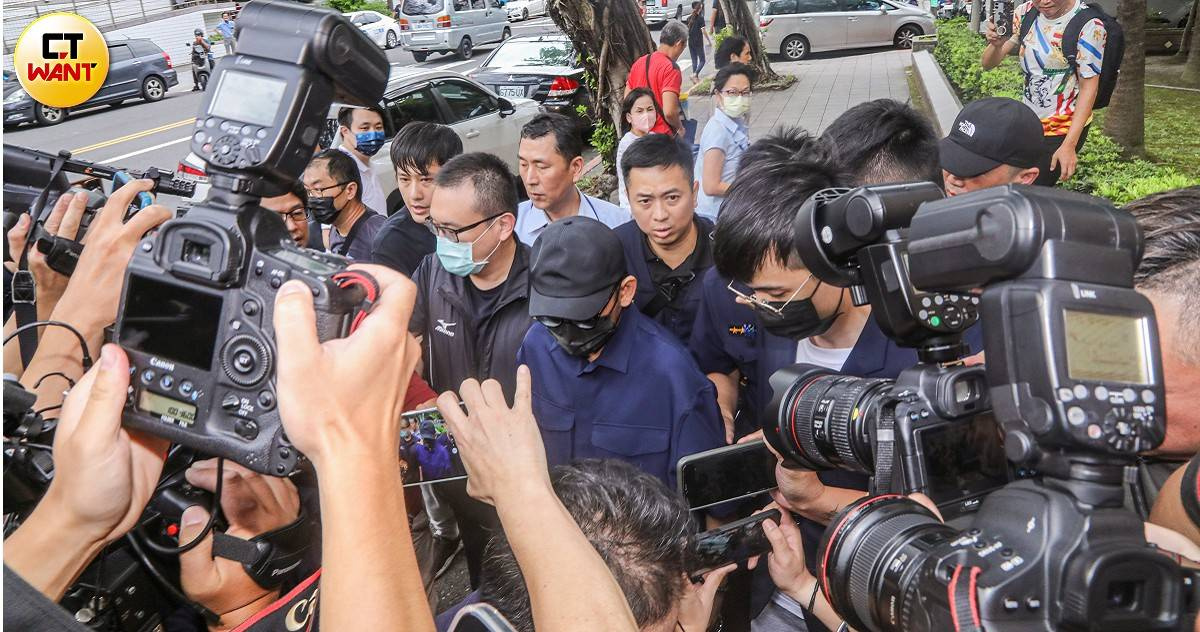 黃子佼向檢警否認性侵 稱為拍藝術照才合意性交 | 娛樂 | CTWANT