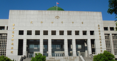 女兒遭性侵父親幫討公道 雙親護子反遭毆四肢全癱