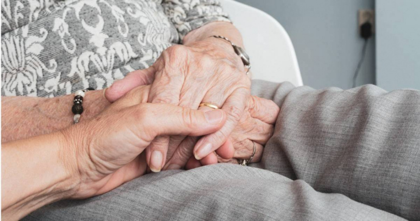 一名女網友抱怨，跟前任分手3年，近日對方的媽媽突然想跟她通電話，讓她覺得很傻眼。（示意圖／PIXABAY）