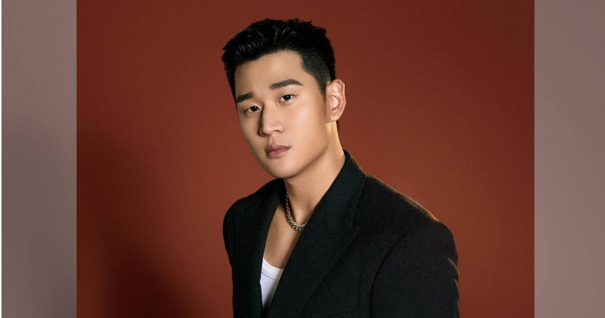 周興哲《Almost幾乎是愛情》實體專輯今日開始預購，新歌〈Dreamers〉MV同日正式上線。（圖／星空飛騰提供）