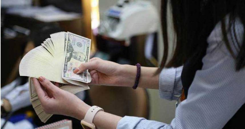 對於國民黨提出「全民普發現金」新台幣1萬元，並推動特別條例及修法。行政院主計總處7日提出書面報告，以4點說明表達立場。（示意圖／報系資料照）