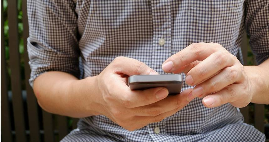 近期詐騙手法推陳出新，詐騙集團鎖定ETC用戶下手。（示意圖／Pexels）