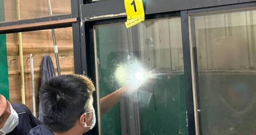 男子6度潛入邱姓生母住處偷竊，其母親忍無可忍報警，警方則已展開調查。（圖／翻攝畫面）