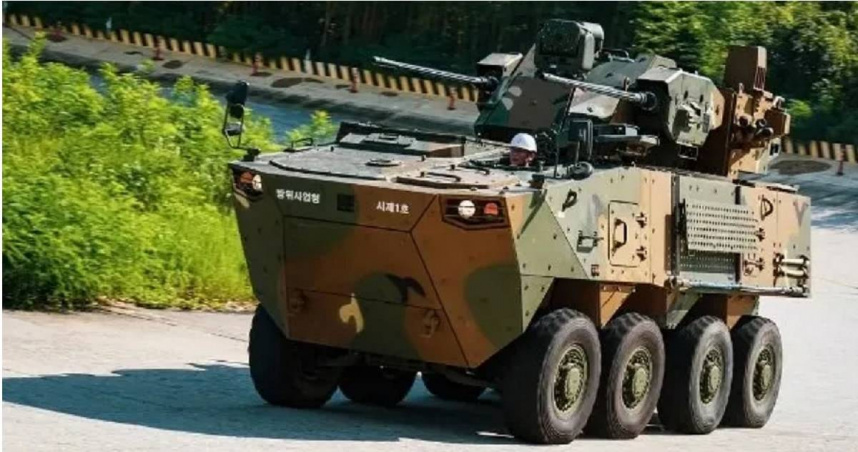 南韓車輪型防空火砲K-30W天虎30mm。（圖／翻攝自나무위키）