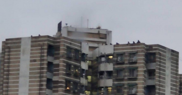 北市文山區萬美街二段21巷一處民宅2樓3日下午4時許發生一起火警事故。（圖／翻攝畫面）