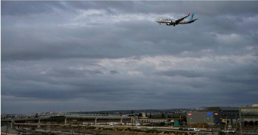 杜拜航空（FlyDubai）1073號班機在緊急降落沙烏地阿拉伯塔布克後，已於當天稍晚順利飛抵以色列特拉維夫。（圖／達志／美聯社）