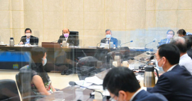 三級警戒延長至6/28 蘇揆:全國各級學校停止到校上課至暑假