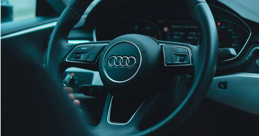 原PO表示，男友老闆稱3年虧6000萬，卻開新奧迪。（示意圖／Pexels）