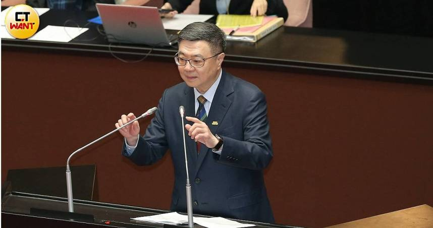 行政院長卓榮泰今（18）日表示，希望國民黨不要再推這樣的議題，不要在黑暗的房間找不存在的黑貓。（圖／黃耀徵攝）