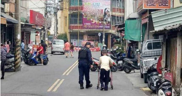 90歲獨居爺爺領40萬! 無助站郵局悲吐:兒子走了...警忍淚護鈔