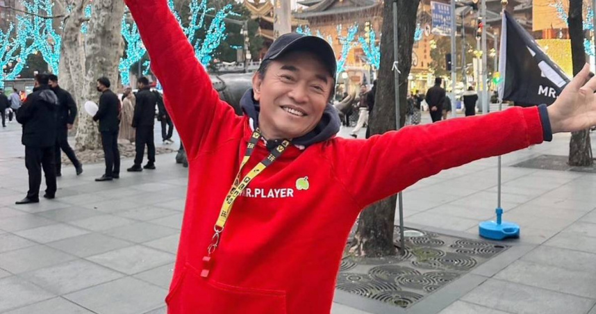 吳宗憲當Solar的面吐槽，很多韓國女生唱歌難聽。（圖／吳宗憲臉書）