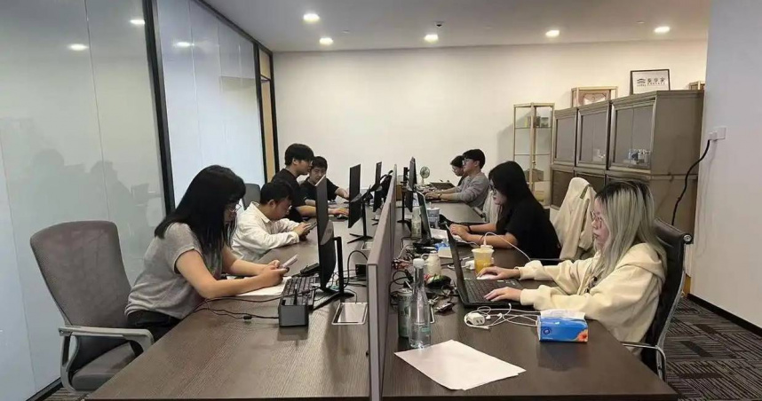中國興起「假裝上班」的特殊行業。（圖／CTWANT提供）