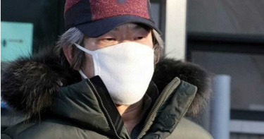 「南韓淫魔」趙斗淳出獄首度踏出家門!警監視下「逛超市半小時」