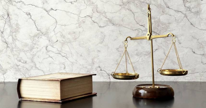 高雄一名男子近日依據民法相關規定，向法院聲請終止與養父之間的收養關係。（示意圖／翻攝Pexels）