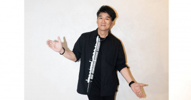 周華健推出睽違歌壇6年的新歌〈蕾絲花邊〉,也是他送給歌迷的一封音樂情書。(圖/滾石提供)
