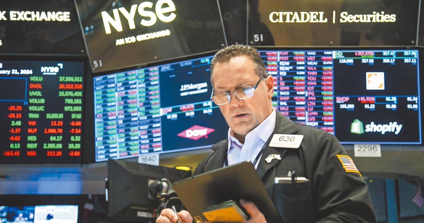 美國股市18 日漲跌互見，道瓊指數收黑142.3點。（圖／報系資料照）