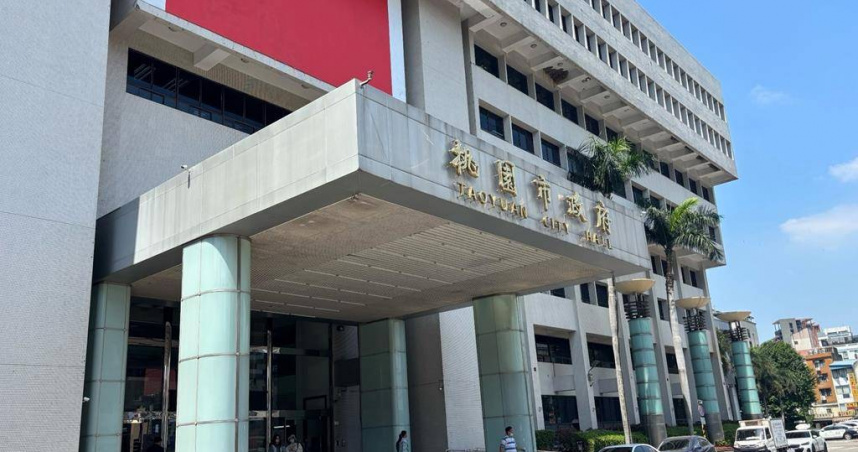 桃園市蘆竹區大竹國中投票所遭民眾爆料，大竹里長黃榮祈在現場站點，疑似企圖影響投票意志，選委會及警方至現場調查並無違法行為。（圖／報系資料照）