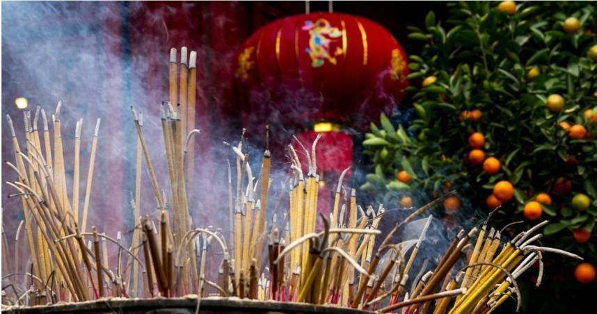 今（22日）晚11時迎「鬼門開」。（示意圖／Pixabay）