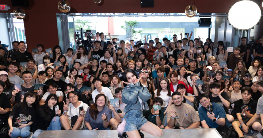 蔡依林與大批歌迷一同享受白日狂歡。（圖／華納音樂提供）