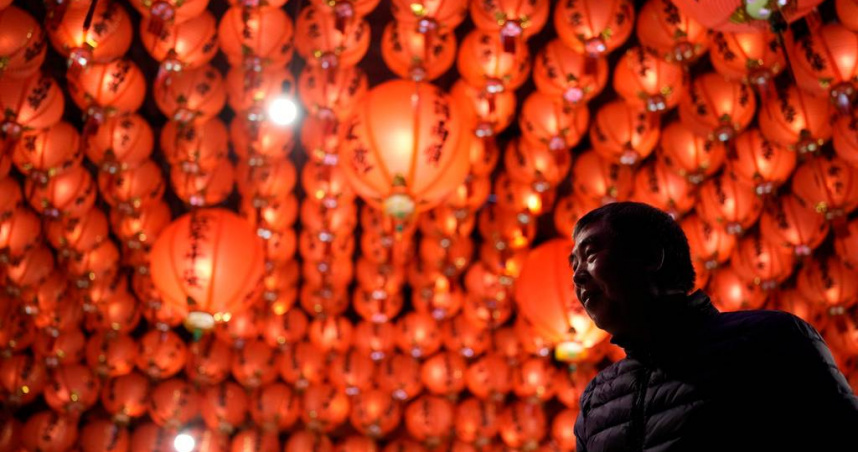 農曆七月三十日是地藏菩薩聖誕。（示意圖／達志／美聯社）