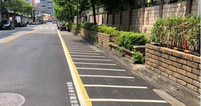 新北市不少人口稠密處儘管已劃設了收費機車格，住宅區周邊卻往往在夜間一位難求。（圖／翻攝自新北市交通局官網）