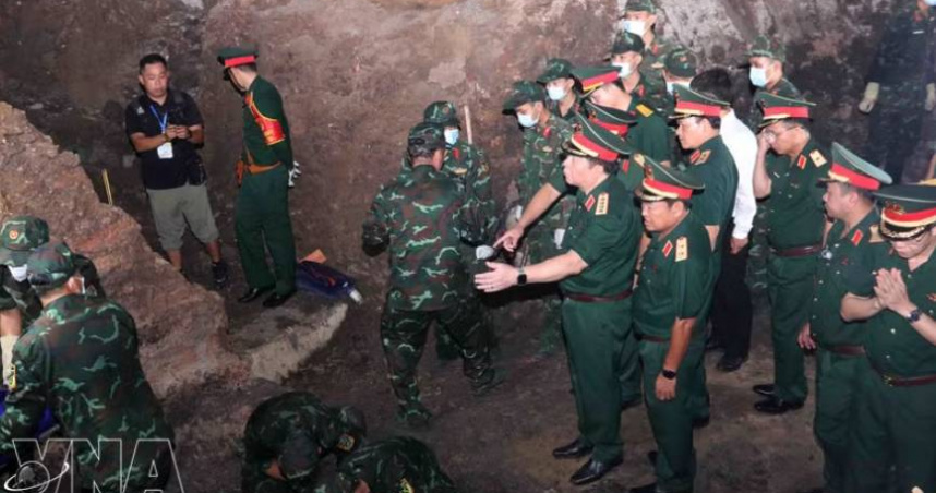 越南胡志明市黎氏蓮文化公園持續進行烈士遺骸搜尋，截至目前已尋獲49具可單獨辨識的烈士遺骸及1座集體墓。（圖／翻攝自越通社）