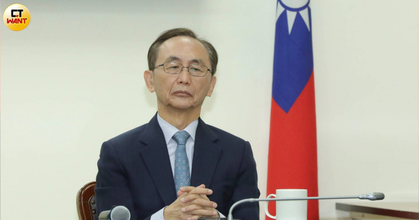 《美麗島電子報》董事長吳子嘉不滿遭檢調搜索，更將矛頭指向背後有高層施壓。（圖／周志龍攝）