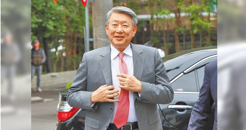 經濟部長郭智輝7日接受廣播專訪表示，台積電去美國增加投資1000億美元，坦言沒有被事先告知，「沒有來跟政府說這件事」。（圖／中國時報姚志平攝）